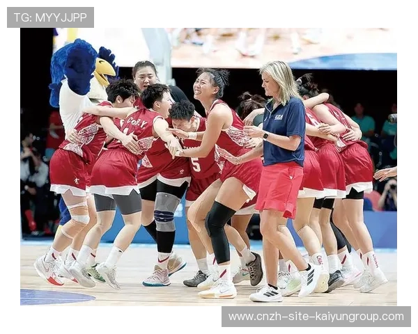 中国女篮奋勇拼搏绽放青春光芒,中国女篮强势夺金 中国女篮奋勇拼搏绽放青春光芒,中国女篮强势夺金